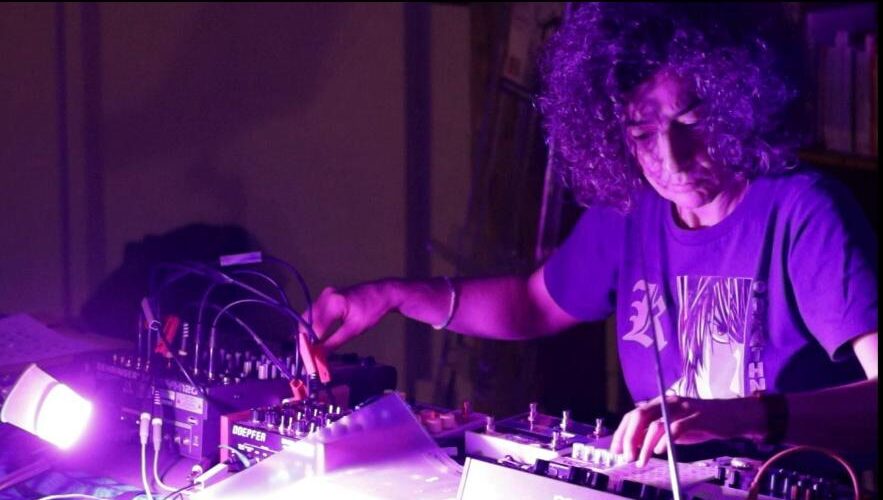 In-Store Session w/ Loussona Ground